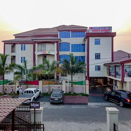 Villa Hilton Hotels Uyo 外观 照片